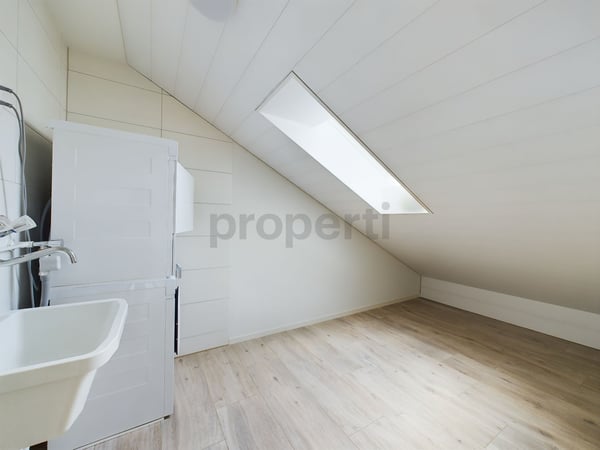 Grosszügige 1.5-Zimmer-Attikawohnung mit traumhafter See- & Bergsicht in Hausen am Albis 9