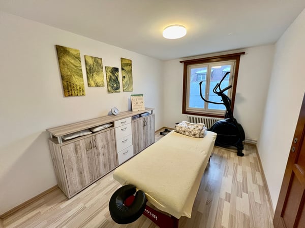 Ruhige 1.5-Zimmer Wohnung mit idealer Lage nahe Zentrum von Bürglen 8