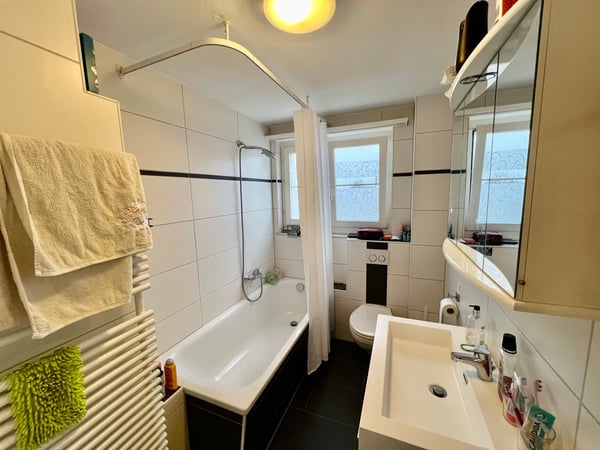 Ruhige 1.5-Zimmer Wohnung mit idealer Lage nahe Zentrum von Bürglen 10