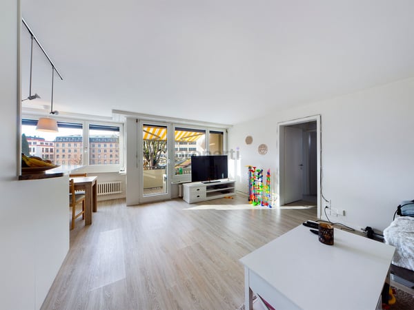 HEIMELIG UND CHARMANT 1