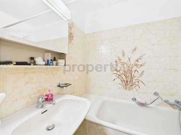 Charmant studio avec terrasse et jardin à Crans-Montana 6