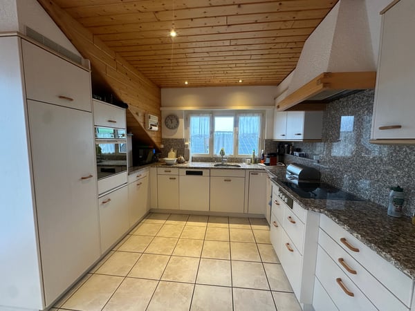 Charmante 1-Zimmer Dachwohnung in Fahrwangen 2