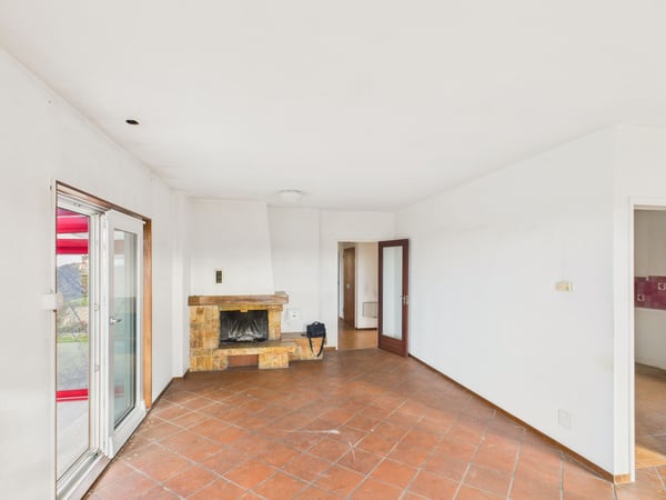 Casa indipendente con ottimo potenziale in zona tranquilla a Breggia 5