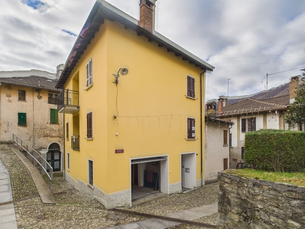 Ampia casa indipendente di 1 locali a Breggia-Bruzella 1