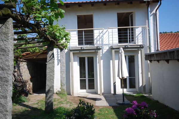 Accogliente casa indipendente di 1.5 locali in posizione privilegiata a S. Pietro di Stabio, 1