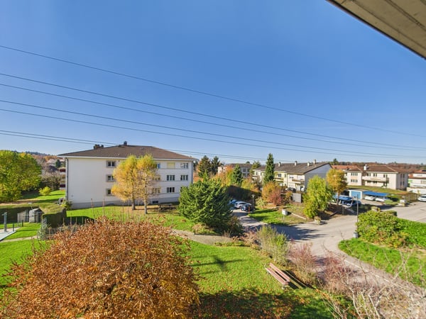 Appartement moderne et lumineux de 1.5 pièces avec balcon et piscine 10