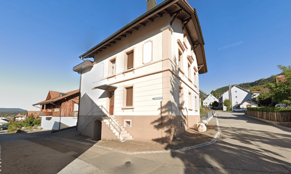 Charmante 1.5-Zimmer-Wohnung in denkmalgeschütztem Gebäude in Büsserach 7