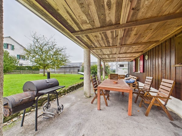 Wunderschönes 1.5-Zimmer Einfamilienhaus mit Scheune in Hefenhofen 6