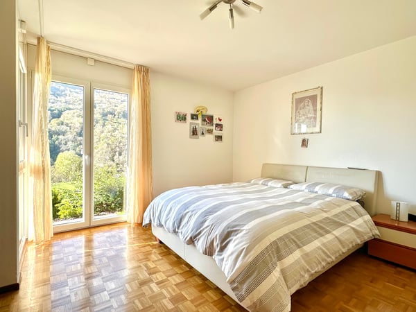 Affascinante casa unifamiliare da 1.5 locali con terreno edificabile . 6