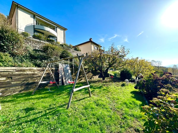 Affascinante casa unifamiliare da 1.5 locali con terreno edificabile . 1