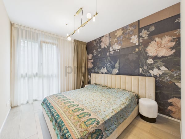 1.5 locali moderno in zona centrale strategica con vista aperta 5