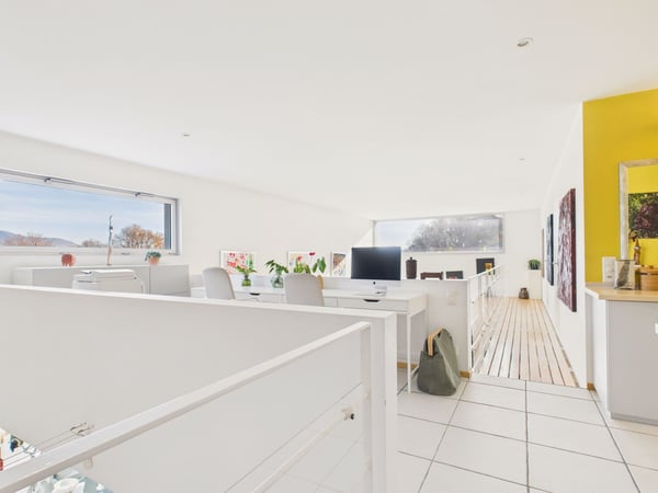 Splendida Villa contemporanea nel verde di Arosio,2 locali comfort, luce e natura in perfetta armonia 11