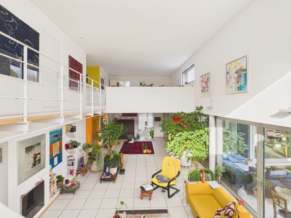 Splendida Villa contemporanea nel verde di Arosio,2 locali comfort, luce e natura in perfetta armonia 4