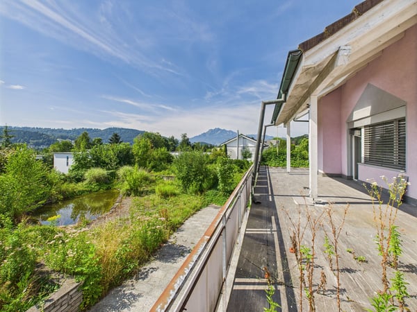 Grosszügige Villa mit Ausbaupotenzial mit Pilatusblick 7