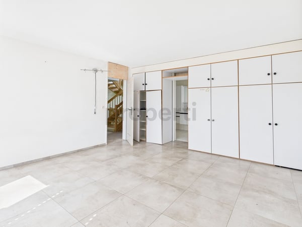 Grosszügige Villa mit Ausbaupotenzial mit Pilatusblick 5