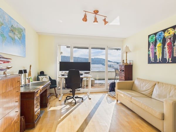 Schöne 1.5-Zimmer-Maisonette-Wohnung in der Forch  Wohnen mit unverbaubarer Aussicht 6