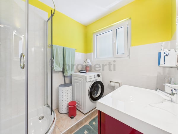 Traumhafte Villa in Pura mit herrlichem Seeblick und privatem Pool  Splendida villa a Pura con magnifica vista lago e piscina privata 9