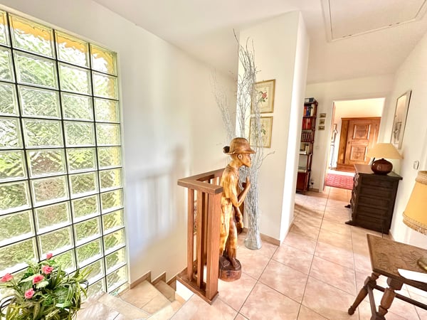 Traumhafte Villa in Pura mit herrlichem Seeblick und privatem Pool  Splendida villa a Pura con magnifica vista lago e piscina privata 10