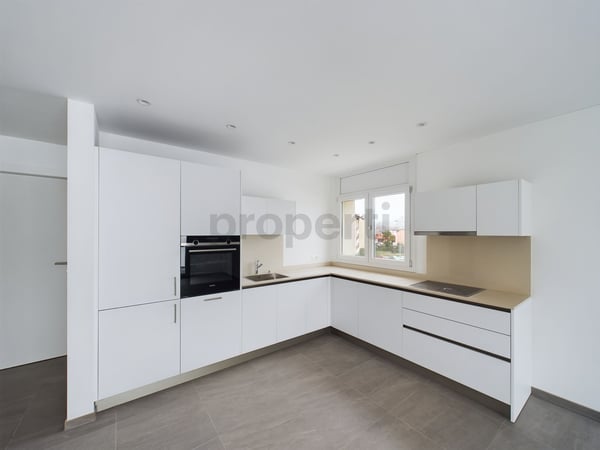 Moderno appartamento di 1.5 locali a Caslano 2