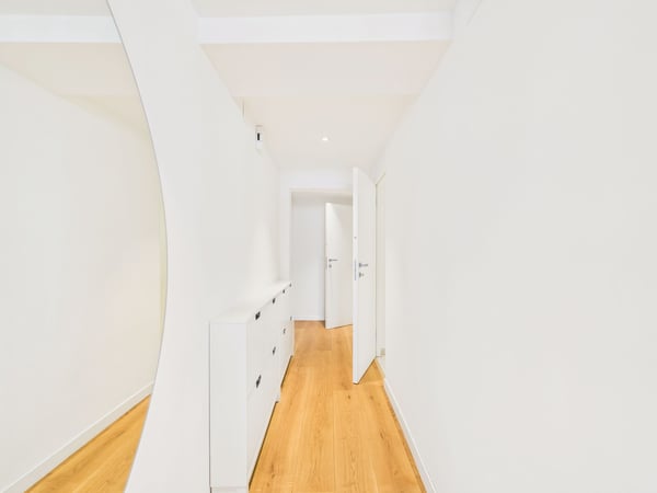 Duplex lumineux et rénové avec vue sur le lac dans la région de Nyon 6