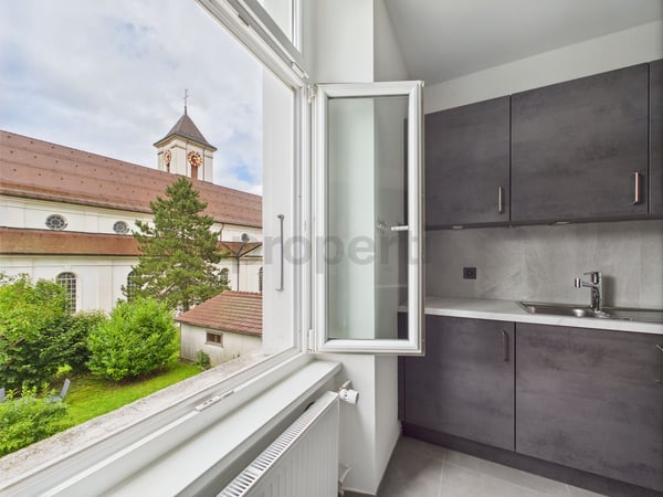 REPRISE DE BAIL : magnifique 1.5 pièces rénové en plein cSur de Saignelégier 6