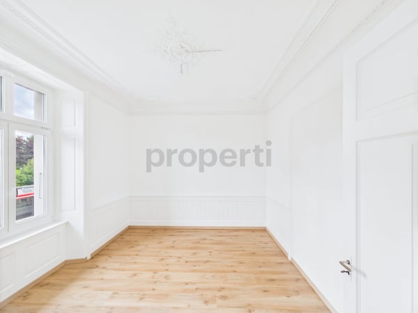 REPRISE DE BAIL : magnifique 1.5 pièces rénové en plein cSur de Saignelégier 8