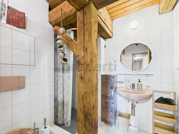 Exquisite 1.5-Zimmer Dachwohnung mit Gartenbereich in Oberglatt 10