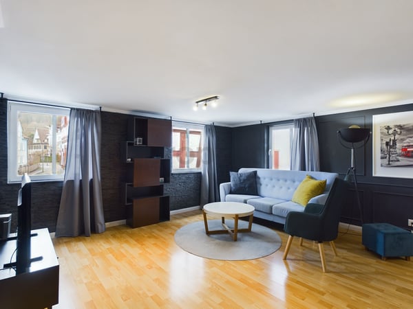 Exklusive möblierte 1.5-Zimmer-Wohnung mitten in der Altstadt von Rheineck 2