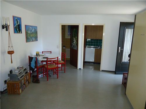 Spaziosa casa multifamiliare con grande potenziale a Riazzino 4