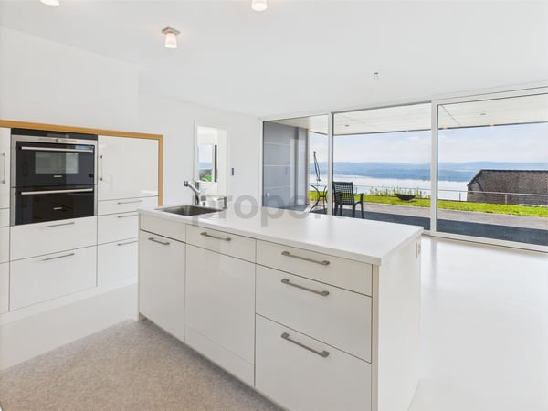 Exklusive 5.5-Zimmer Wohnung in Bellerive mit Seeblick 2