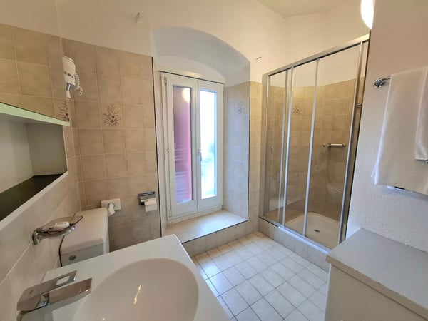 Benvenuti in questo esclusivo hotel storico nel cuore del Canton Ticino! 11