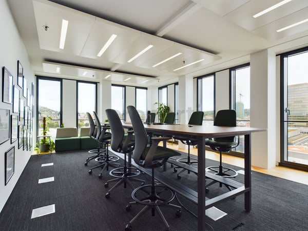 Modernes und helles Büro in Oerlikon an bester Lage 7