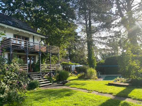 Idyllisches Landhaus mit Aussicht über See und Berge 10