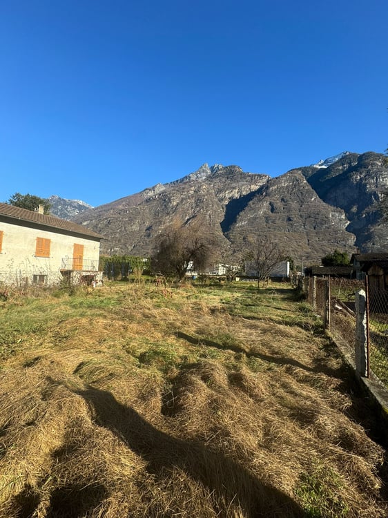 Terreno edificabile con Casa 1