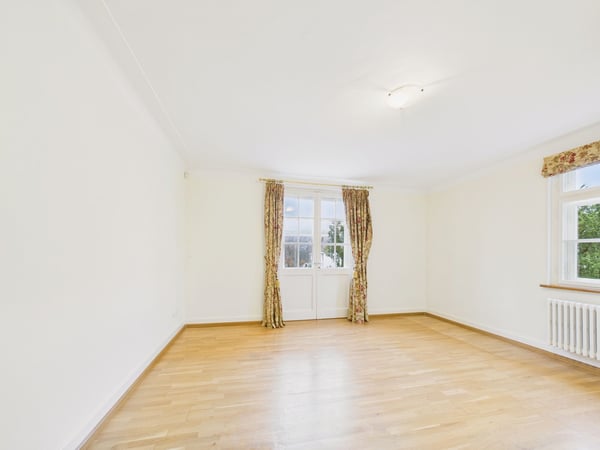 Wohnen im Licht: Exklusives Einfamilienhaus in Reinach, Kanton BL 11