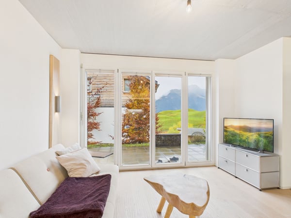 Moderne 1.5 Zimmer Wohnung mit grosszügigem Gartensitzplatz in Vattiz - der perfekte Zweitwohnsitz im Val Lumnezia 2