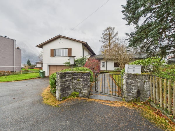 Helles und grosszügiges 1.5-Zimmer Einfamilienhaus in Wartau 2