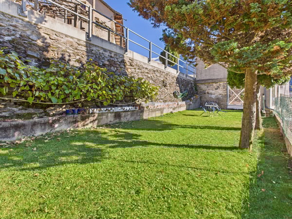 Incantevole casa unifamiliare a Marolta con ampio giardino 4