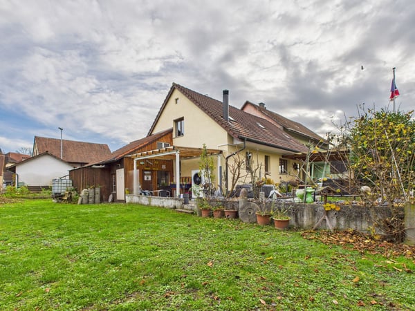 Grosszügiges Einfamilienhaus mit Garten in Koblenz 1