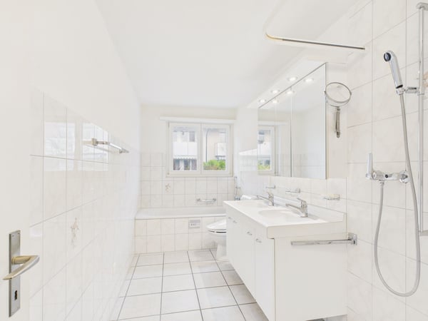 Schönes 1.5-Zimmer Einfamilienhaus mit Garten in Ottenbach 11