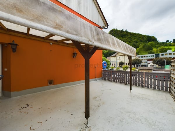 Attraktives Mehrfamilienhaus mit einer Bruttorendite von 5% 8