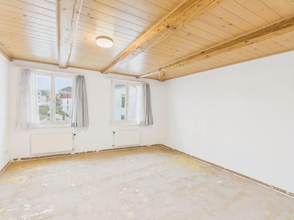 Grosszügiges 1.5-Zimmer Einfamilienhaus in Kirchberg SG 9