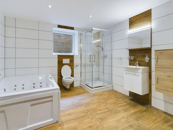 Attraktives Wohnhaus in begehrter Trogener Lage  Ihre solide Investitionsmöglichkeit 10