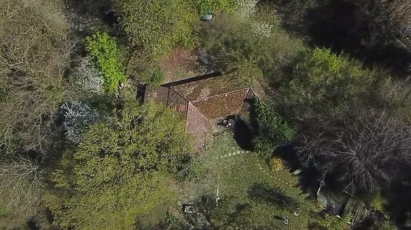 Einmalige Gelegenheit: Baugrundstück mit Seesicht in Vully-les-Lacs 7