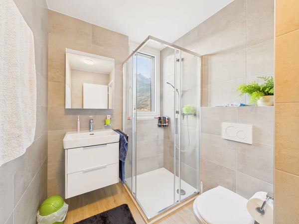 Trésor de vie moderne à Conthey avec vue imprenable sur les Alpes 8