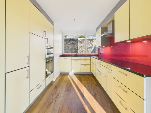 Modernisiertes Familienhaus an zentraler Lage: Raum für Ihre Zukunft! 5