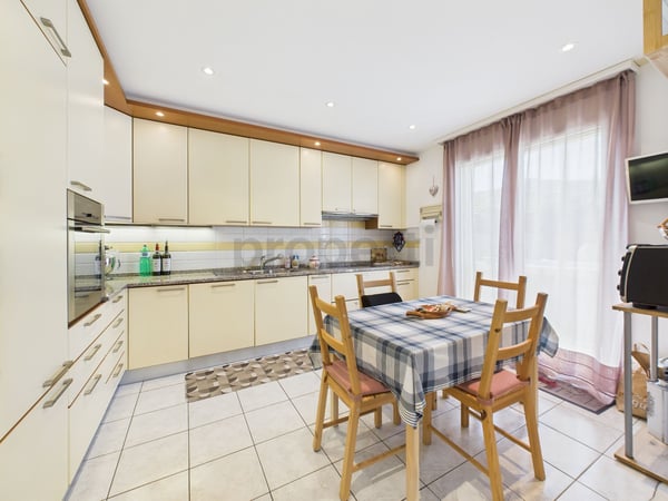 Accogliente casa unifamiliare a Cugnasco, TI 4