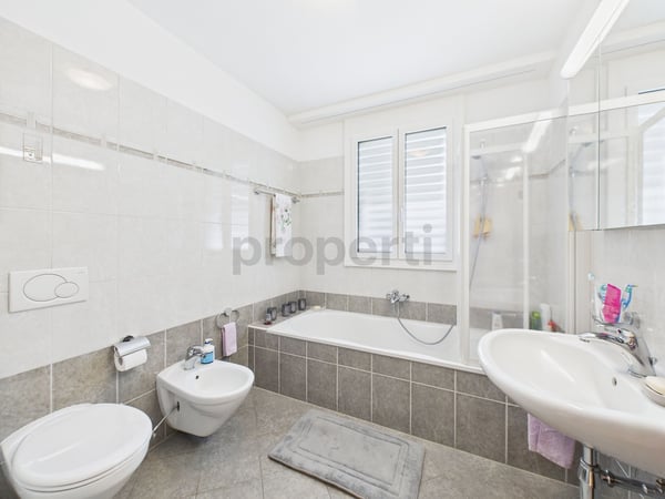 Accogliente casa unifamiliare a Cugnasco, TI 9