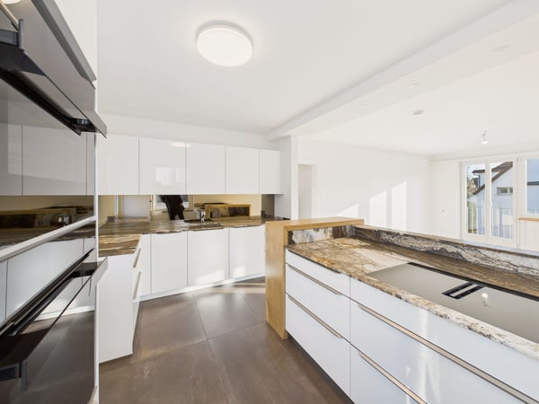 Herrliche 6.5-Zimmer-Wohnung mit moderner Ausstattung in Aarau, AG 4