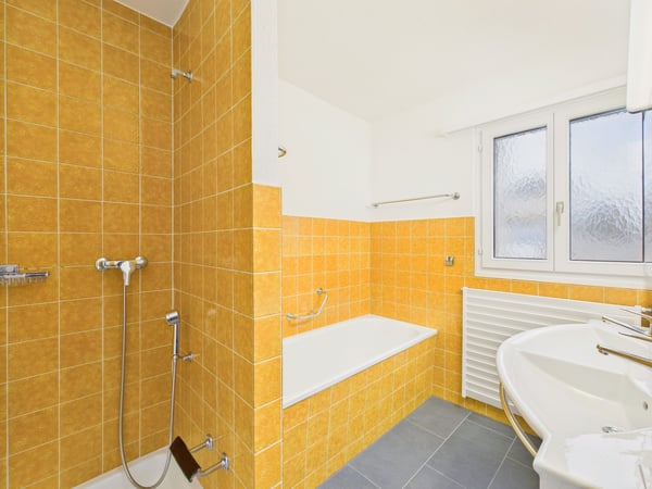 Charmantes 6.5-Zimmer-Etagenhaus am Sonnhaldenweg in Wittenbach 9